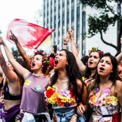 être une femme dans le Brésil de Bolsonaro